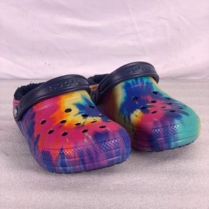 navy tie dye crocs